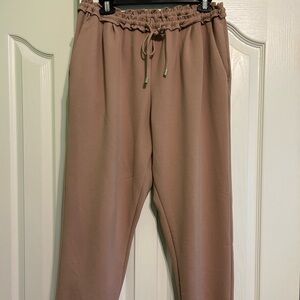 Casual Woman’s Pants